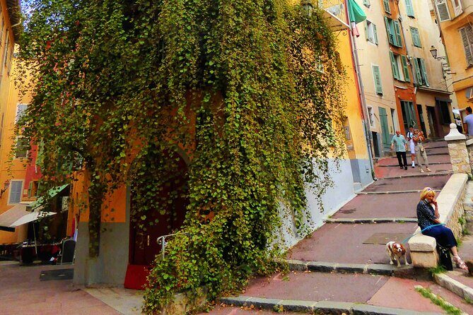 A Writer's Guide to Nice: An Audio Tour of the Old Town - Palais Lascaris and Nice Cathedral: Big Stops, No Detours Required