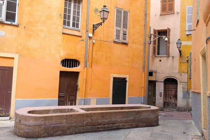 A Writer's Guide to Nice: An Audio Tour of the Old Town - Porte Fausse and Place Saint-François: When the Route Hits the Old Town Core