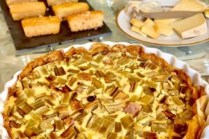An Unforgettable Gourmet Morning in Nice - The menu surprise: croissant first, then everything else