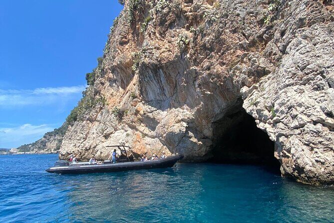 Boat excursion - Cannes Esterel Coves Insight – 1H30 - Comfort and group size: why max 12 is a big deal here