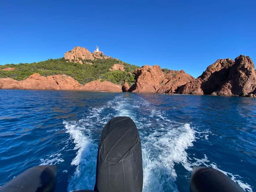Cannes: 2.5-Hour Esterel Calanques Boat Excursion - Group size and timing: is 2.5 hours enough?