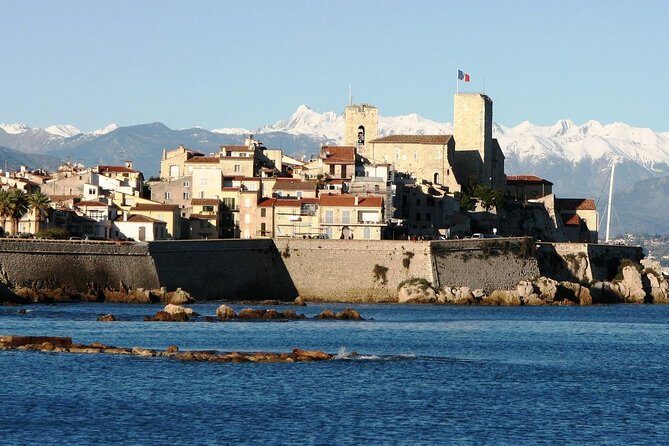 Cannes, Antibes & St Paul de Vence Half Day Private Tour - Cannes Croisette Prestige: Fast Stroll on the Most Famous Promenade