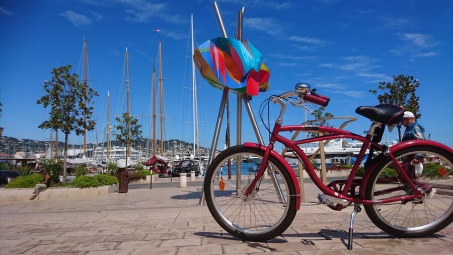 Cannes: Bike Rental - Personalized itineraries and a free map that keep you off dead ends