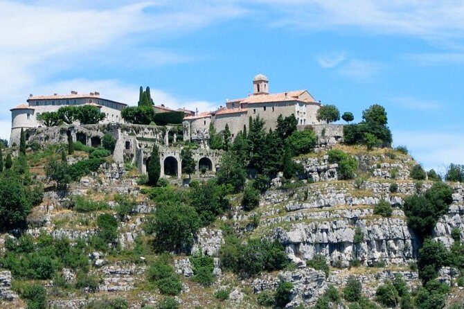 Cannes, Grasse, Gourdon, & Saint-Paul-de-Vence /Day Trip - Your route starts with a view: Gorges du Loup and Riviera roads