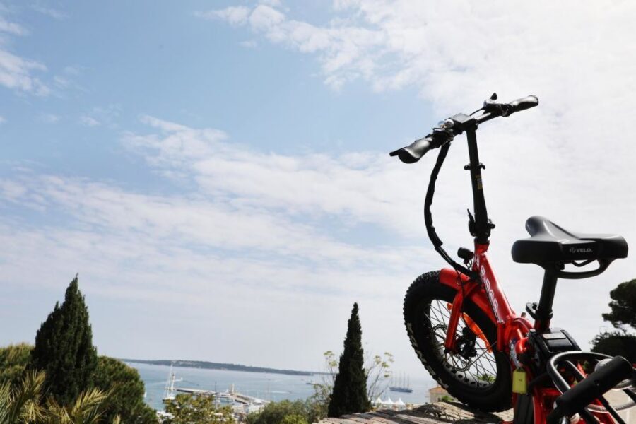 Cannes: rent an E-bike to visit the city - Why an e-bike rental is such a smart way to see Cannes
