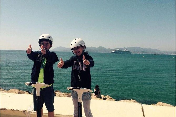 CannesVisiTour, Grand Tour: 2 Hours - Stop 4: Pointe Croisette gardens, beaches, and ports