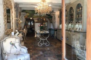 Certified tour guide-Most Exhaustive French Riviera private tour - Saint-Paul-de-Vence: the medieval village vibe, with optional Maegh Foundation