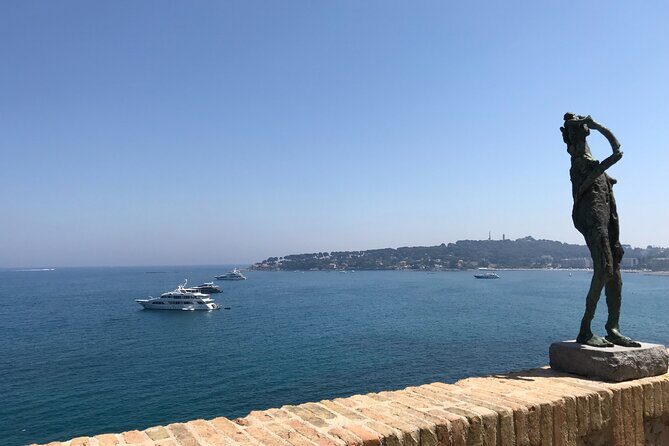 Certified tour guide-Most Exhaustive French Riviera private tour - Monaco’s Prince’s Palace on the Rock: changing of guards and the Cathedral
