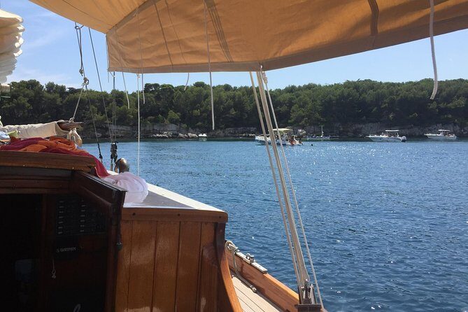 Classic Yacht Sailing in Cannes - Stop-by-stop: Massif de l’Esterel, Île Sainte-Marguerite, and Île Saint-Honorat