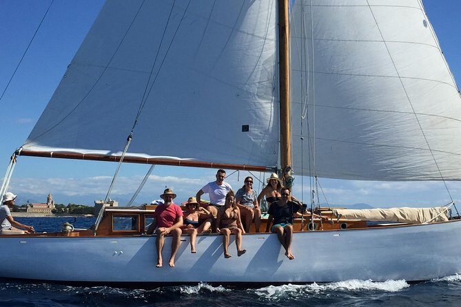 Classic Yacht Sailing in Cannes - Group size, comfort, and what to expect on a classic yacht
