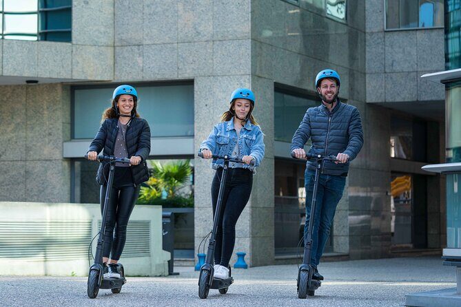 Electric scooter rental in Nice - What’s included (and what to pack anyway)