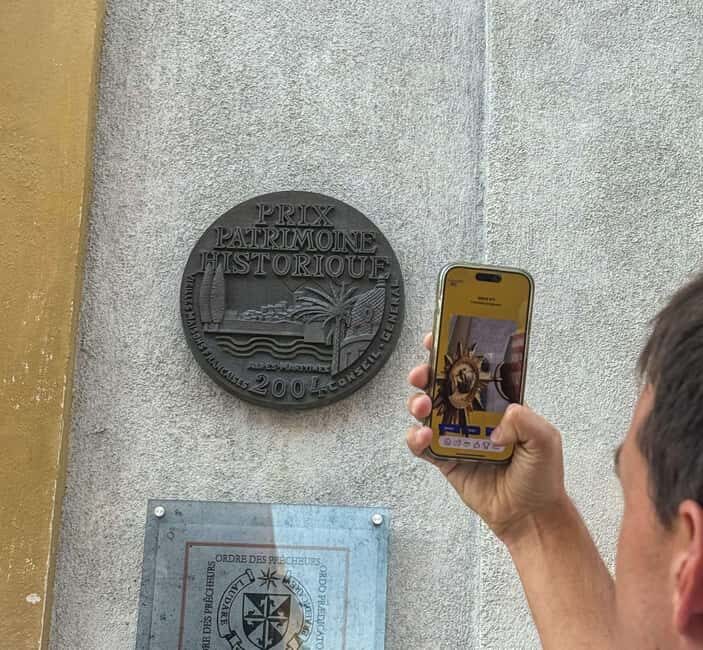 Explore, Play, Discover, ... Unlock the Secrets of Nice ! - Walking the Route: from the sea to the final square