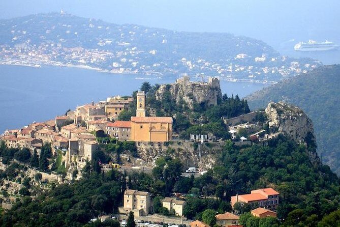 Eze, Monaco, and Monte Carlo Small-Group Sightseeing Tour from Nice - Casino Square in Monte Carlo: quick free time with real atmosphere