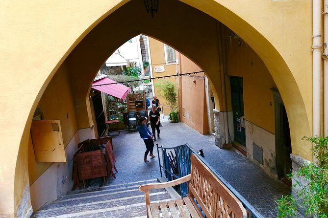 Fantastic Villefranche's Bay & Cape - E-Bike Tour from Nice - Villefranche-sur-Mer: Colorful Streets, Stairs, and Rue Obscure