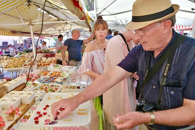 Food & Wine Lovers Tour of Nice Local Markets and Best Shops - Marche aux Fleurs tastings: sweet, savory, and Italian influence