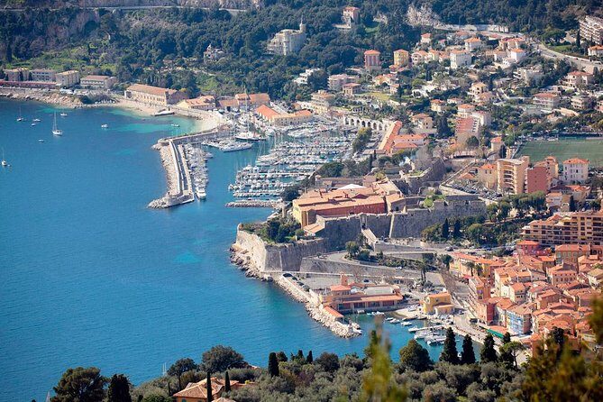 French Riviera Full or Half Day Private Tour with a Qualified Guide Driver - A Qualified Guide-Driver Turns Driving Into Sightseeing