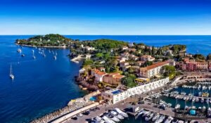 French Riviera: Private Driver Guide Tailor-Made Tour - Monaco Old Town, Cathedral, and the F1 course up close