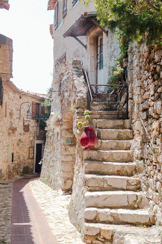 From Nice: Eze, Monaco, and Monte Carlo Half-Day Trip - Monaco old town and the Formula 1 track: what you get in 90 minutes