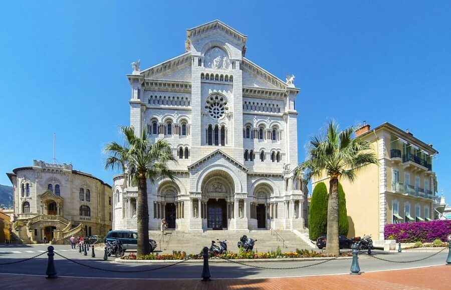 From Nice: Full-Day Best of the Riviera - The guide’s role: why Noah, Silvia, and Vale are more than names