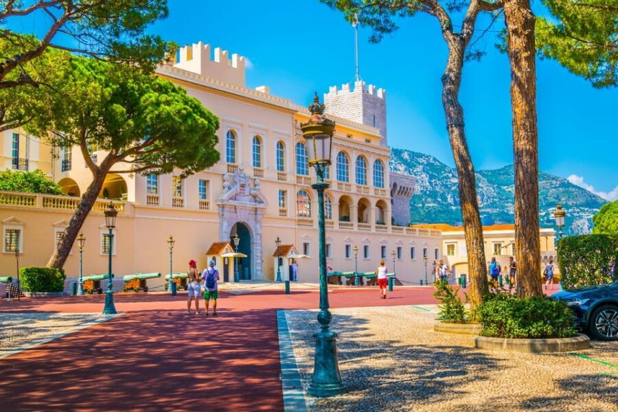 From Nice: Italian Riviera, Monaco, & Monte Carlo Tour - Guides and group feel: what I think you’ll notice first