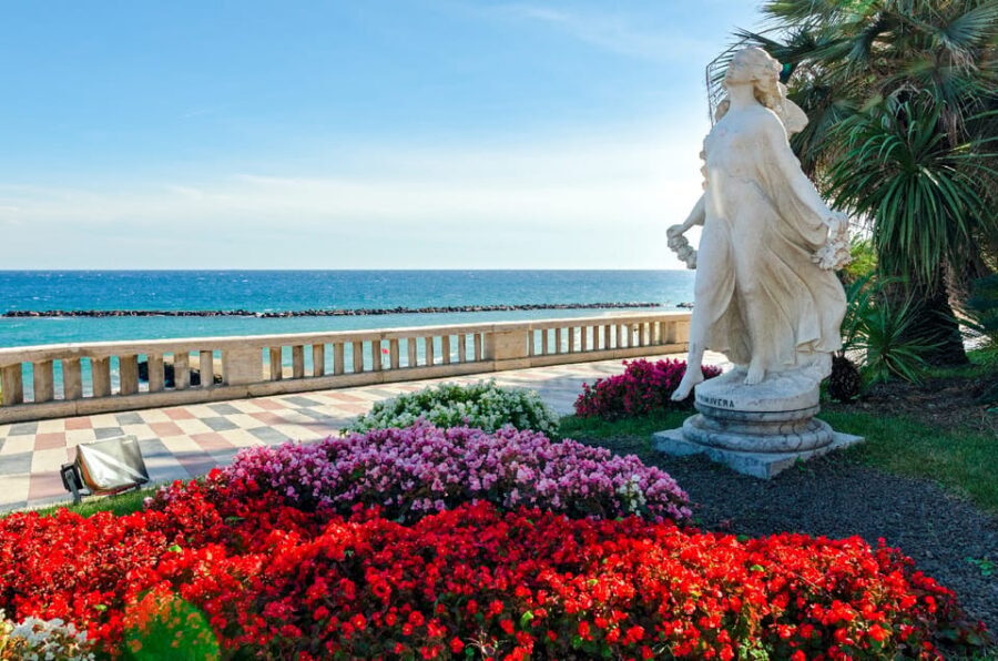 From Nice: Italian Riviera, Monaco, & Monte Carlo Tour - Should you book this tour?