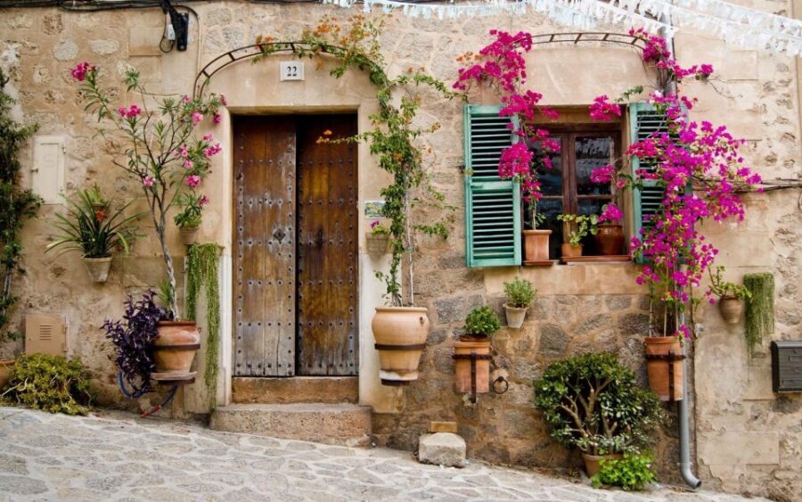 From Nice: Provence and its Medieval Villages Full-Day Tour - Grasse Perfume Workshop: Where You Start to Smell Provence