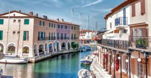 From Nice: Saint-Tropez and Port Grimaud Tour - Port Grimaud: Canals, Photo Stops, and a Venice-Like Mood