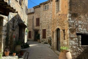 Full day tour Medieval Villages Grasse Gourdon Tourettes St Paul - Grasse Old Streets and the Fragonard Factory (Perfume Gets Real)