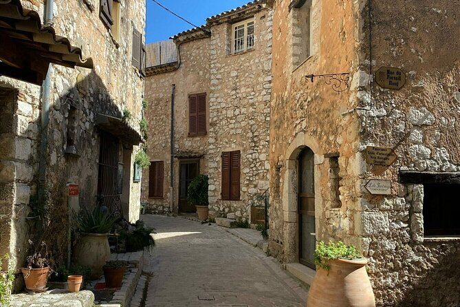 Full day tour Medieval Villages Grasse Gourdon Tourettes St Paul - Grasse Old Streets and the Fragonard Factory (Perfume Gets Real)