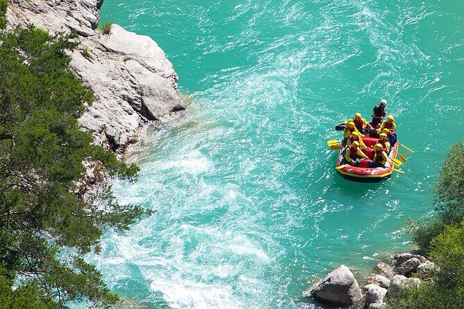 Gorges du Verdon Private Tour - Lac de Sainte-Croix: the star stop for swimming and small-boat time