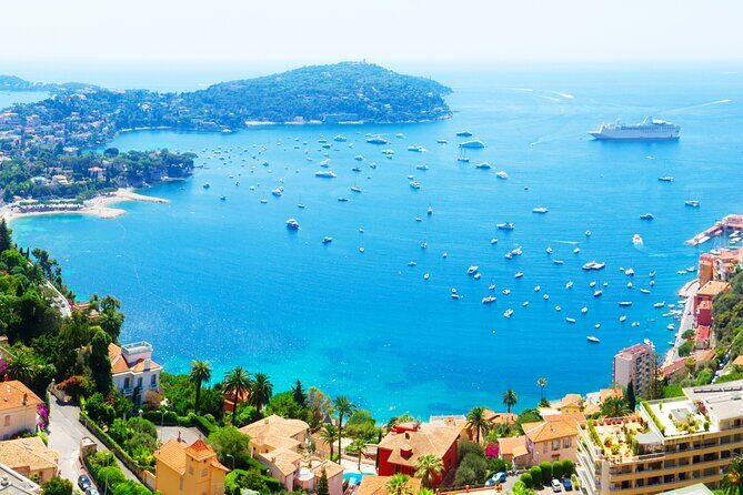 Half Day Shared Tour in Eze, Monaco and Monte Carlo - Monte-Carlo glamour and the Formula 1 circuit drive