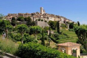 Half-Day Trip to St Paul de Vence and Cannes from Nice - Promenade des Anglais: start with the iconic seafront views