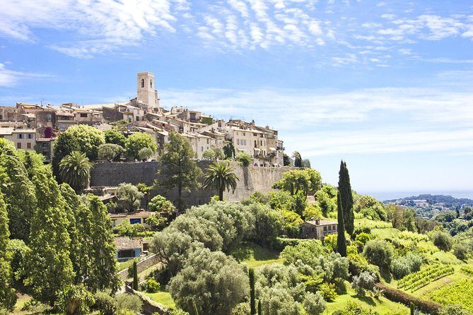 Half-Day Wine Tasting and Saint Paul de Vence Tour from Nice - Hotel pickup and the Mercedes minivan: the comfort factor that changes the day