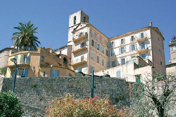 Monaco and Perched Medieval Villages - private & Guided Tour - Gourdon Castle: the eagle-nests moment
