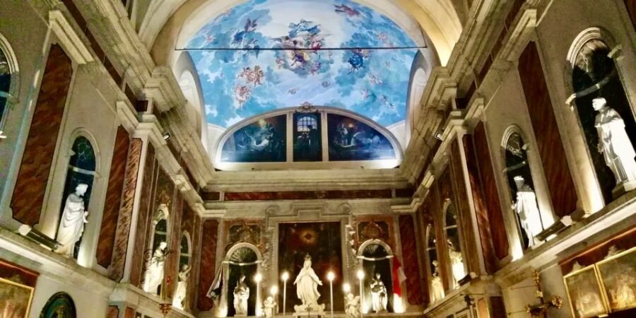 Monaco & Monte-Carlo: Guided Hidden Gems Tour - Getting your bearings at Pl. d’Armes before you even start