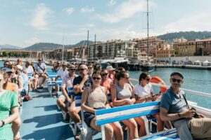 Nice: 1-Hour Sightseeing Cruise to Villefranche Bay - Leaving Nice: The Water Perspective on the Riviera