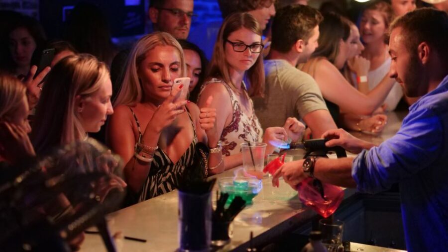 Nice: 4 Bar, 1 Club Riviera Bar Crawl Party with Free Shots - Key Highlights You’ll Feel Right Away