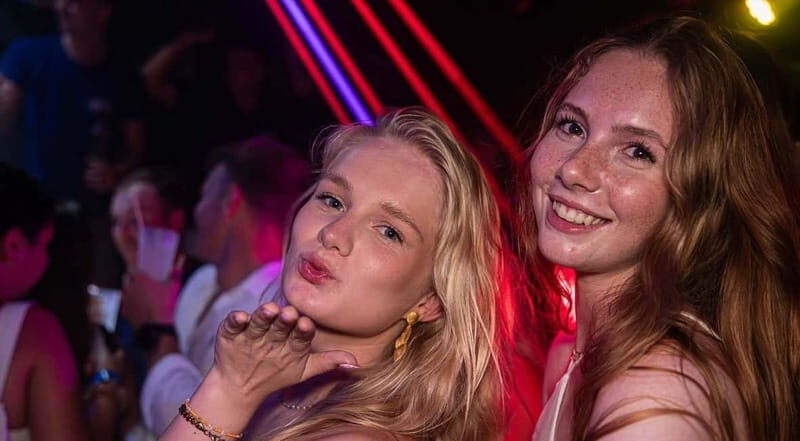 Nice: Bar/Pub Crawl with Free Shots and VIP Entry - Nightclub Finale: Why the Last Stop Is Part of the Value
