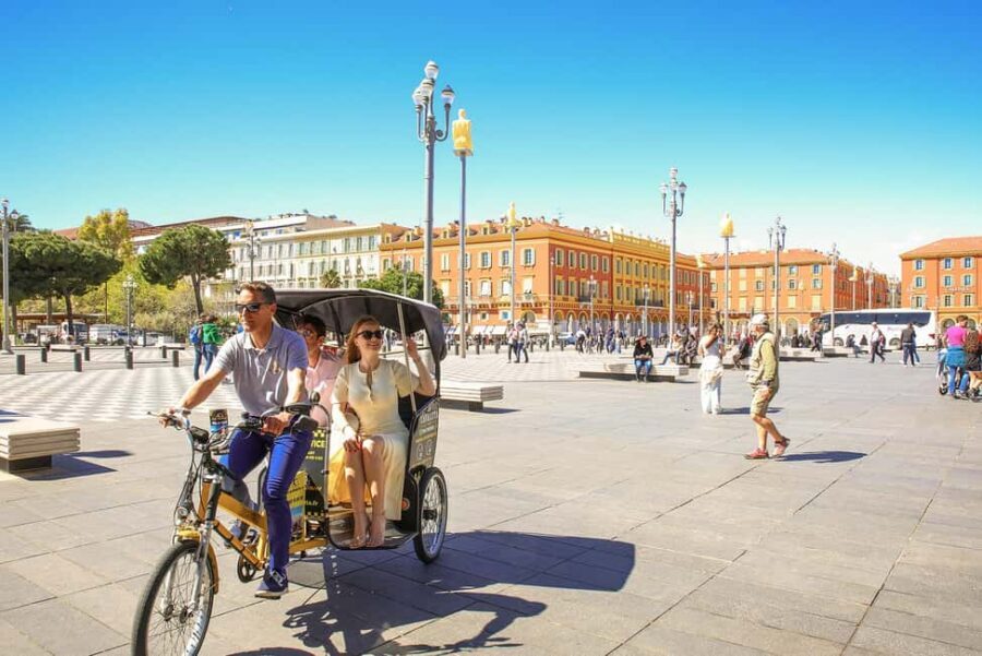 Nice: Electric Rickshaw City Tour with Local Guide - Promenade des Anglais to Le Negresco: the seafront with built-in photo breaks