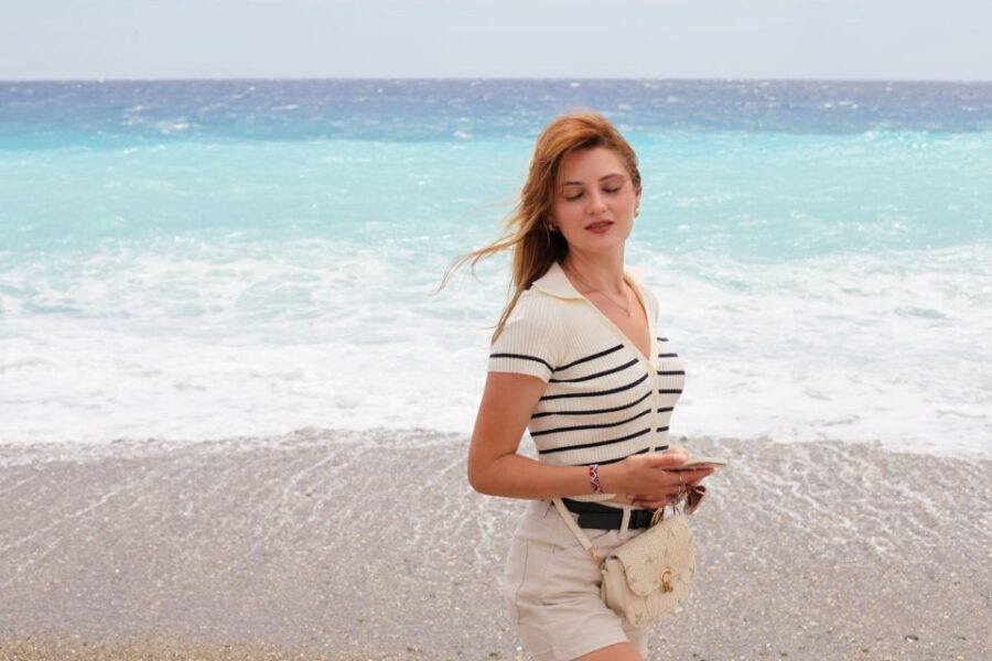 Nice, France: Individual photo walk in Nice - Rain, umbrellas, and making weather work for you