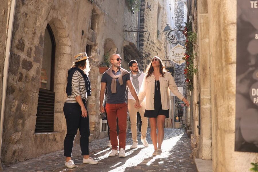 Nice: Half-Day Tour of Antibes and Cannes - Cannes highlights: red-carpet pose, Palais des Festivals, and La Croisette