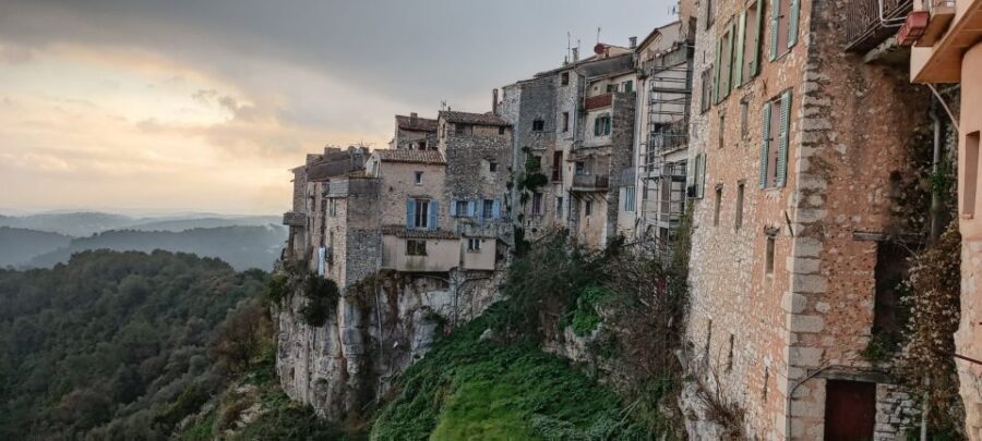 Nice: Medieval Villages Full-Day Guided Trip - Tourettes-sur-Loup: violet flowers, ramparts, and lunch time