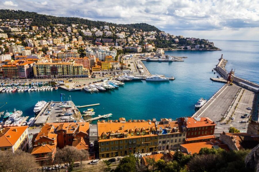 Nice: Old Town Treasures Walking Tour - Starting at the seafront near Castle Hill