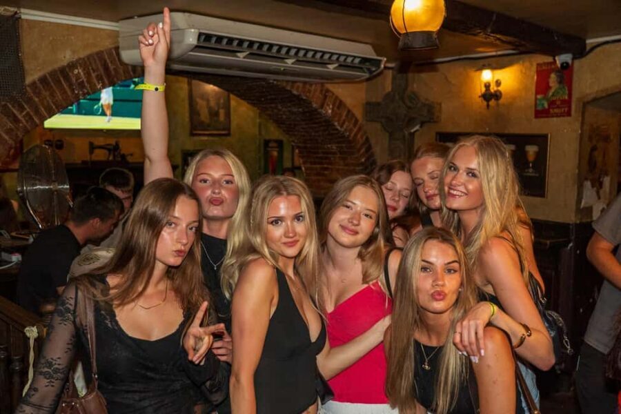 Nice: Party Bar Crawl with Club VIP, 6 Shots, and Games - The club finale: VIP access and your bonus shot at the entrance