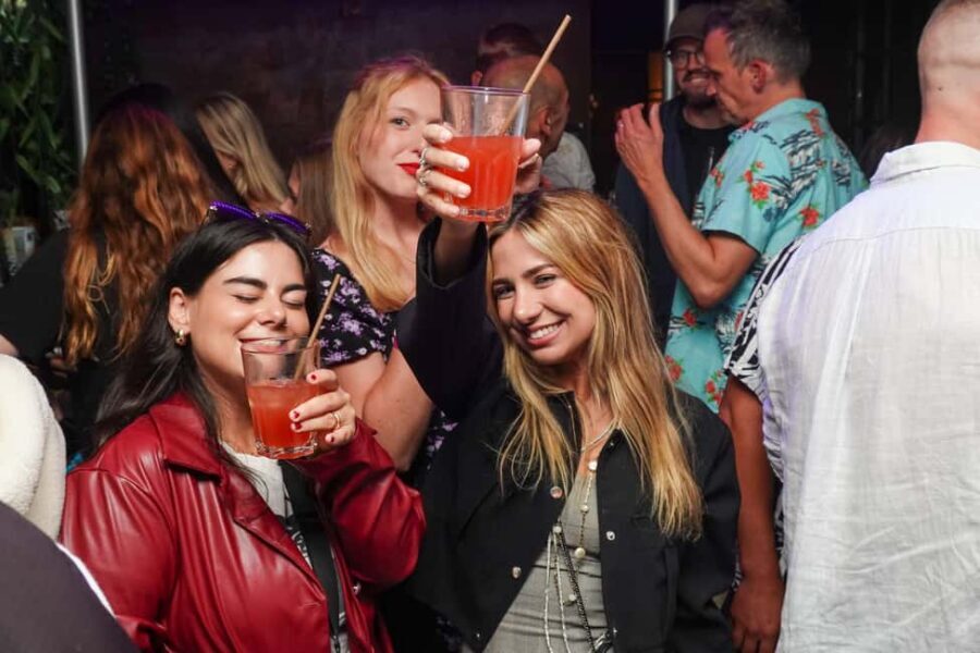 Nice: Party Bar Crawl with Club VIP, 6 Shots, and Games - Shots and drink deals: how to stay in control while still having fun