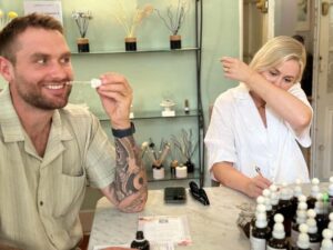 Nice: Perfume Creation Workshop - Finding Parfum et Vous in central Nice (without stress)