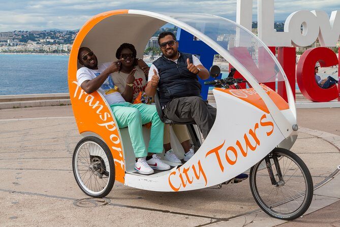 Nice: Visit of Nice by electrically assisted bike taxi 1 hour. - Quai des États-Unis and the Bay of Angels: sea views with a low-effort payoff
