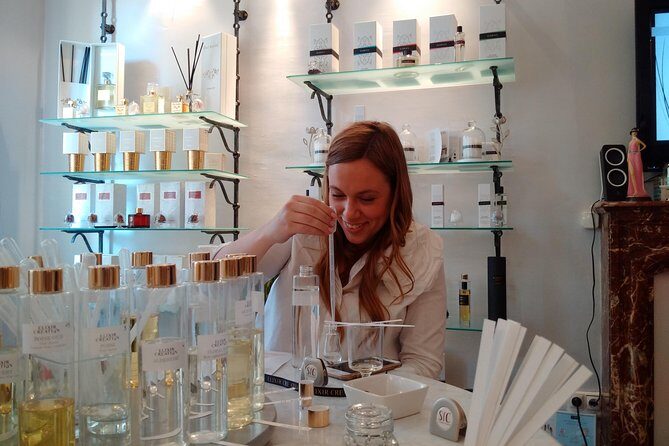 Perfume Workshop - Finding Parfum et Vous on Rue du Congrès (and what to expect when you arrive)
