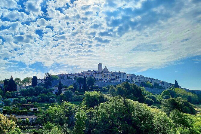 Private discovery of the hinterland of the Côte d'Azur - Private pacing and Robin from Nice Immersion