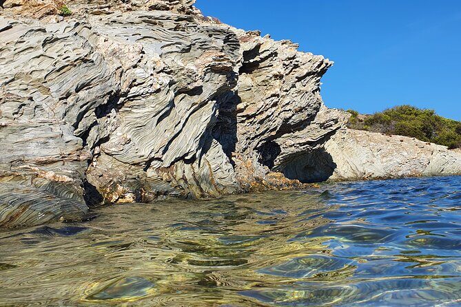 Private full-day boat trip to Porquerolles - On-board comfort that makes the long day easier